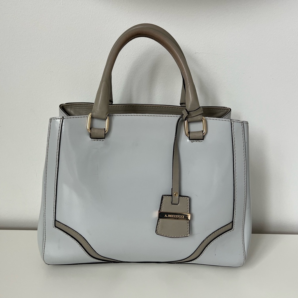 A Bellucci Italian medium purse two tone grey